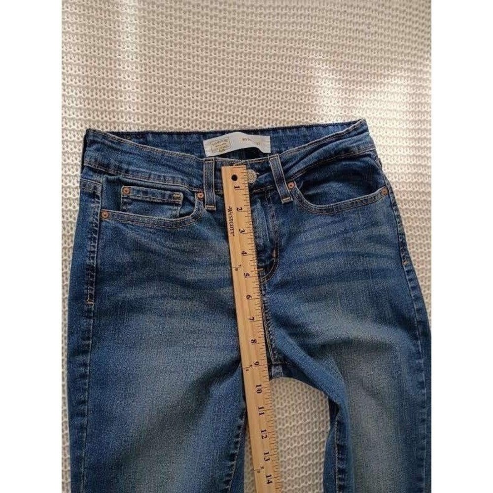 Levi Strauss Signature Gold Label Mid Rise Bootcut Jeans Blue Medium Wash 28x32T - Picture 7 of 11